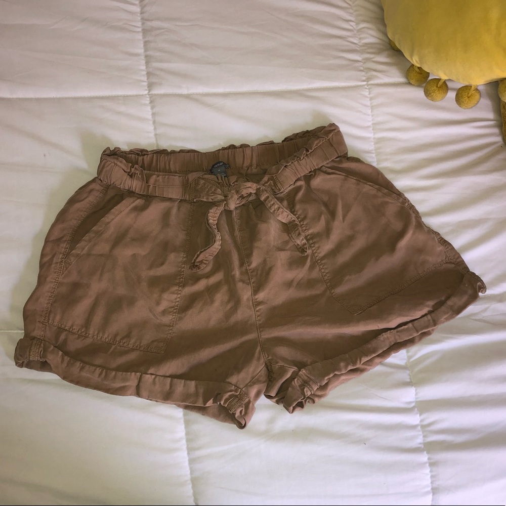 Aerie brown/tan paper bag shorts medium
